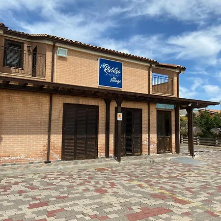 Riviera Village Family Otel *