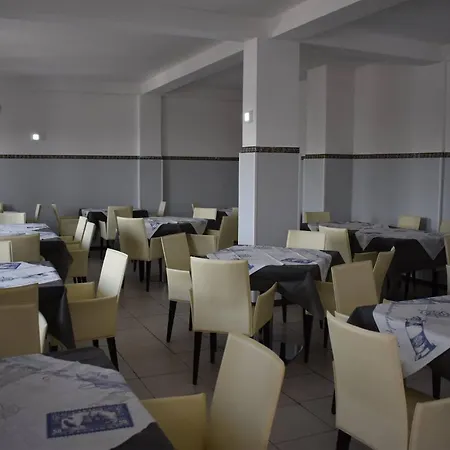 Otel Riviera Village Family *